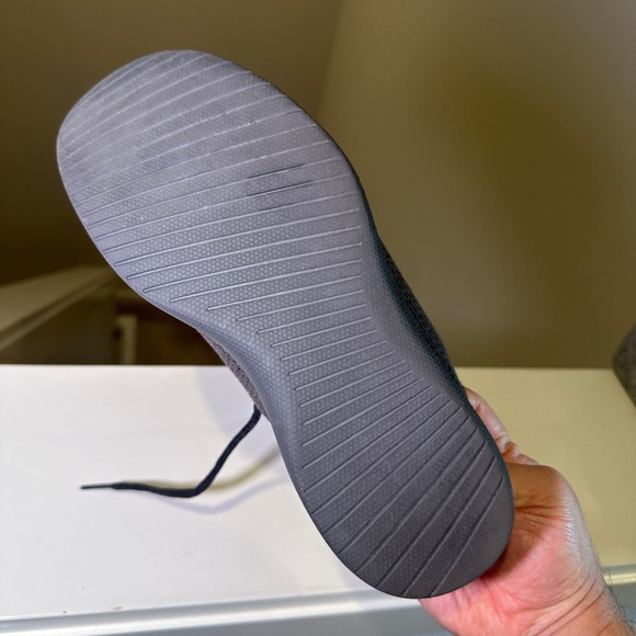 ALL BIRDS - Tree Runners, Black, Men’s Size 8 - Picture 13 of 13